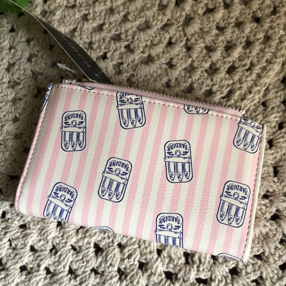 madden girl Sardine Stripe Snap Wallet